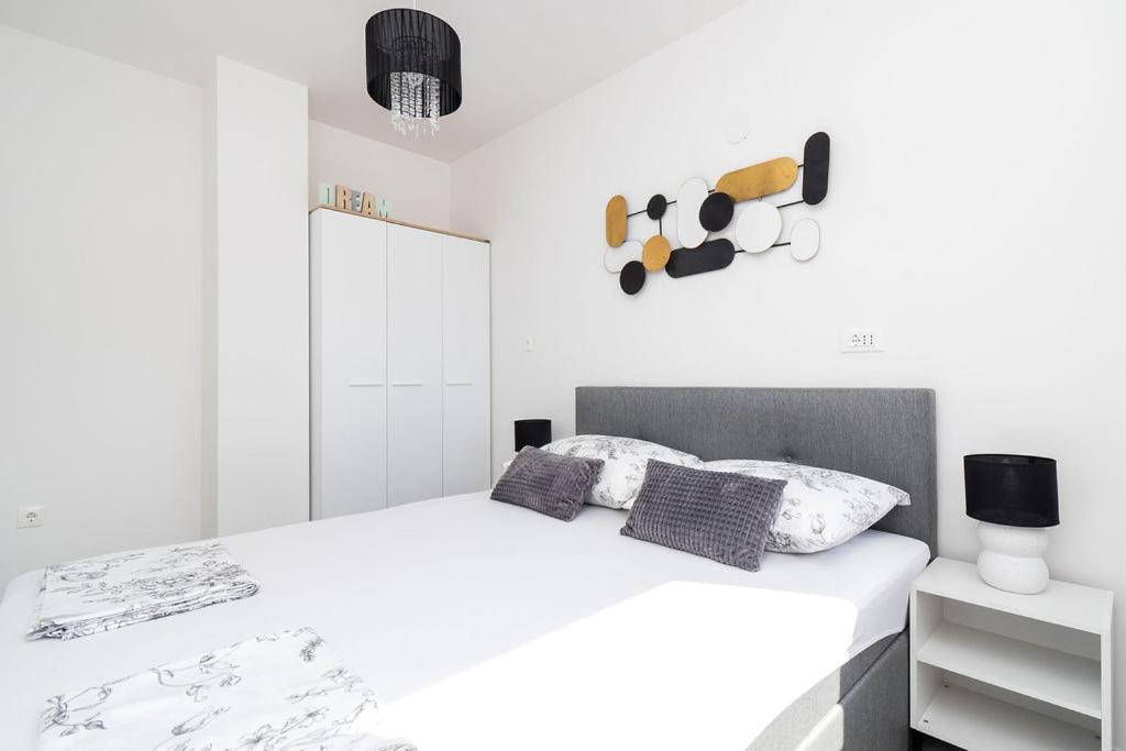 Apartments Grubisic - Sibenik - Parking Included 外观 照片