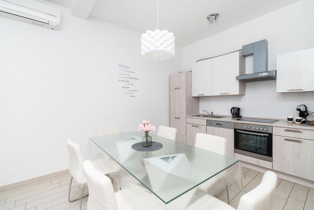 Apartments Grubisic - Sibenik - Parking Included 客房 照片
